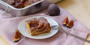 Beitragsbild des Blogbeitrags So gar nicht feige – Feigenkuchen Rezept 