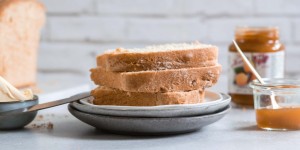 Beitragsbild des Blogbeitrags Vollkorn-Toastbrot selbst backen
