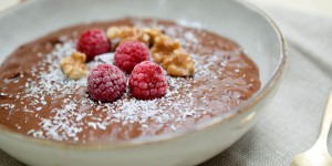 Beitragsbild des Blogbeitrags Veganer Schokoladepudding ohne Zucker