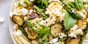 Beitragsbild des Blogbeitrags Spargel Nudelsalat