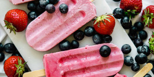 Beitragsbild des Blogbeitrags Beeren-Kokos-Eis