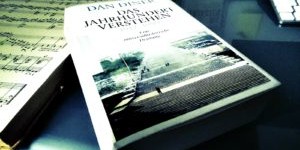 Beitragsbild des Blogbeitrags Dan Diner: Das Jahrhundert verstehen. 1917-1989