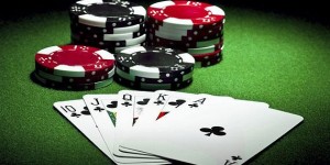 Beitragsbild des Blogbeitrags Bezahlte Anzeige: Video Poker – Das Kartenspiel im Online Casino