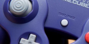 Beitragsbild des Blogbeitrags Modder verwandelt alten Gamecube in Docking-Station für Switch und bringt auch noch die alten Controller zum Laufen!