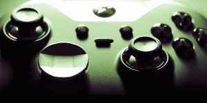 Beitragsbild des Blogbeitrags FreeSync kommt für alle Xbox One-Konsolen, nicht nur für Xbox One X- & -S-Typen 