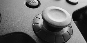 Beitragsbild des Blogbeitrags So baust du deine eigene Mini-Videospiel-Konsole (Gamer-Guide)