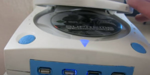 Beitragsbild des Blogbeitrags Mini-PC-Casemodding: Sieht aus wie eine Dreamcast, ist aber viel mehr! 