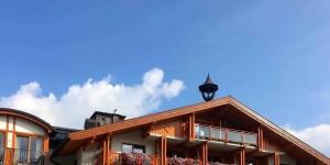 Beitragsbild des Blogbeitrags FAMILIENURLAUB DELUXE: HOTEL SCHWAIGERHOF ROHRMOOS