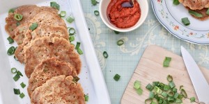 Beitragsbild des Blogbeitrags WE LOVE BRINNER: HERZHAFTE FRÜHLINGSZWIEBEL PANCAKES