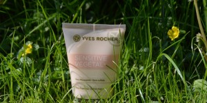 Beitragsbild des Blogbeitrags [Review] – Yves Rocher – Sensitive Végétal Reinigungs-Creme: 