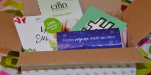 Beitragsbild des Blogbeitrags [Unboxing] – Pretty Vegan Box Dezember 2017: 