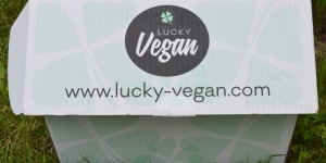 Beitragsbild des Blogbeitrags Lucky Vegan Box – Original klein Juli:
