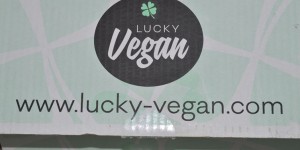 Beitragsbild des Blogbeitrags Lucky Vegan Überraschungsbox Original Klein August 2016: