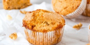 Beitragsbild des Blogbeitrags Kürbis-Weiße Schokolade-Muffins mit Walnüssen und Tonka