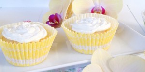 Beitragsbild des Blogbeitrags Mandarinen-Vanillecupcakes (vegan) 