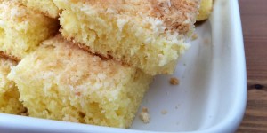 Beitragsbild des Blogbeitrags Buttermilch Kokos Kuchen
