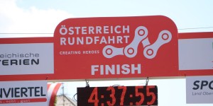 Beitragsbild des Blogbeitrags Österreich Radrundfahrt – Etappenziel Altheim 