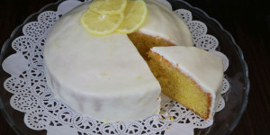 Beitragsbild des Blogbeitrags Limoncello Sonntags Kuchen 