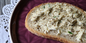 Beitragsbild des Blogbeitrags Unglaublich aber köstlich: Vegetarisches Bradlfett
