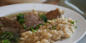 Beitragsbild des Blogbeitrags Ein Klassiker: Gekochtes Rindfleisch mit Semmikren