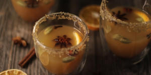 Beitragsbild des Blogbeitrags Weihnachten mit der Mosauerin: Apfel-Orangen Punsch mit Rum