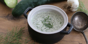 Beitragsbild des Blogbeitrags Geeiste Gurkensuppe 