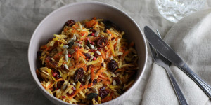 Beitragsbild des Blogbeitrags Bunter Sellerie Karotten Salat