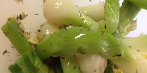Beitragsbild des Blogbeitrags Gegrillte Frühlingszwiebel – gemüsische Köstlichkeit