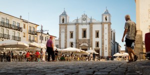 Beitragsbild des Blogbeitrags Urlaub in Portugal | Teil 2 - Evora