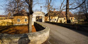Beitragsbild des Blogbeitrags Kreative Fotowerkstatt Marchfeld | Fotoworkshop rund ums Schloss Marchegg