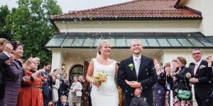 Beitragsbild des Blogbeitrags Hochzeitsfotos von Christine und Erik im Schloss Hof
