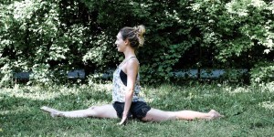 Beitragsbild des Blogbeitrags How to Yoga: Split Pose (Spagat, Hanumanasana) inkl. Video 