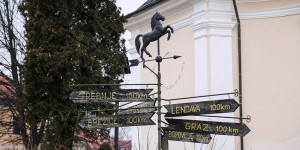 Beitragsbild des Blogbeitrags Slowenien: Das Kräuterparadies Dvorec Trebnik und das Kartäuserkloster Seiz 