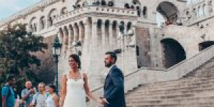 Beitragsbild des Blogbeitrags Brautkleider für das Standesamt – einzigartige Hochzeitskleider