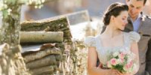 Beitragsbild des Blogbeitrags Eure perfekte Trachtenhochzeit – So feiert ihr in Dirndl und Lederhose