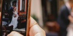 Beitragsbild des Blogbeitrags Smartphone Zombies auf deiner Hochzeit – Tipps wie du sie vermeidest 