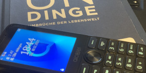 Beitragsbild des Blogbeitrags Was das Ohr am Advent-Handy hört