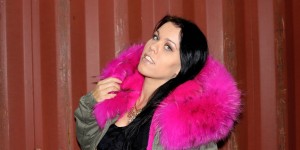 Beitragsbild des Blogbeitrags Pink, Schwarz und Gold – Casual Glam