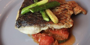 Beitragsbild des Blogbeitrags family dinner – Karpfen auf Ratatouille