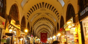 Beitragsbild des Blogbeitrags Basar in der Türkei: 10 Tipps um zu handeln wie ein Türke! 