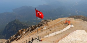 Beitragsbild des Blogbeitrags Tahtali Dagi (Olympos) Seilbahn: Sea to Sky, vom Meer auf 2.365m 