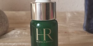 Beitragsbild des Blogbeitrags Helena Rubinstein POWERCELL Serum Youth Grafter 