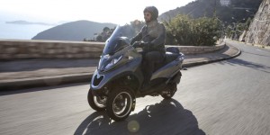 Beitragsbild des Blogbeitrags Bienvenue en France: Mit dem Piaggio MP3 Paris erkunden