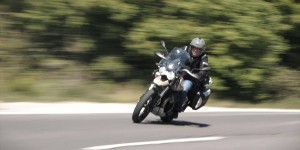 Beitragsbild des Blogbeitrags Videotest Moto Guzzi V85 TT Travel