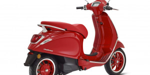 Beitragsbild des Blogbeitrags Vespa Elettrica (RED) – Love is all arround