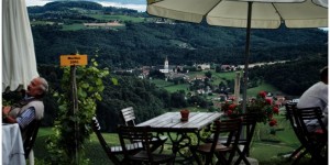 Beitragsbild des Blogbeitrags Essen, trinken, schlafen gehen – Genüsslich verirren im Sulmtal