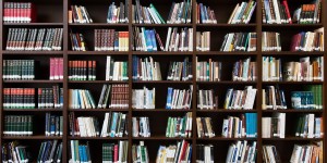 Beitragsbild des Blogbeitrags Bücher als Dekoration