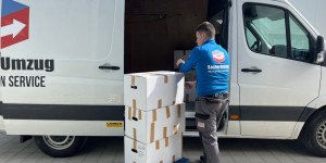 Beitragsbild des Blogbeitrags Umzugskartons richtig packen: so gehts