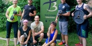 Beitragsbild des Blogbeitrags Train & Brain bietet Functional Intelligent Training im Freien 