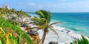 Beitragsbild des Blogbeitrags What to Know Before Visiting The Ruins of Tulum 